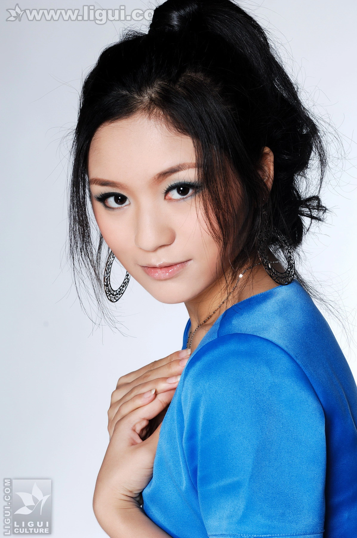 2010.01.06 完美气质，蓝色诱惑 model 英子 1